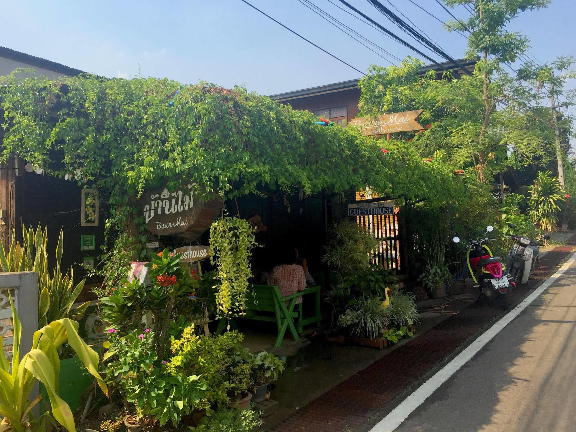 Baan Mai Guesthouse Мае Хонг Сон Екстериор снимка